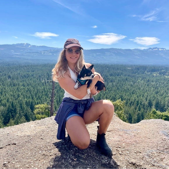 Meet your Posher, Chelsea - Picture 1 of 1